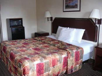 Stratford House Inn And Suites Темпл Экстерьер фото