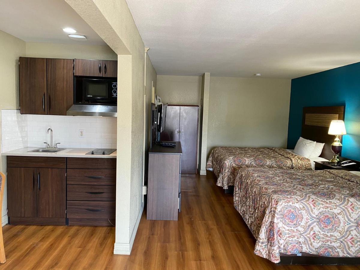 Stratford House Inn And Suites Темпл Экстерьер фото